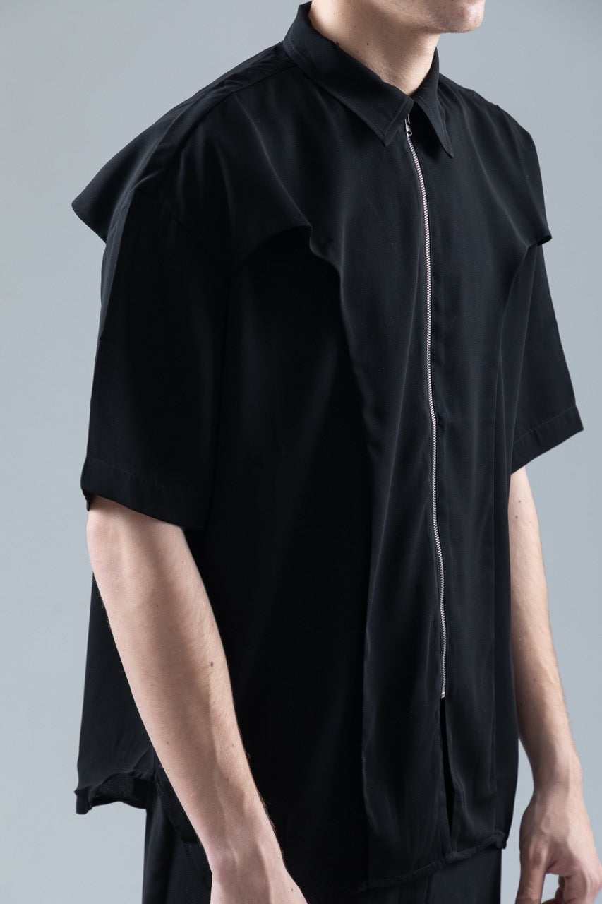 HALF SLEEVE ZIP SHIRT