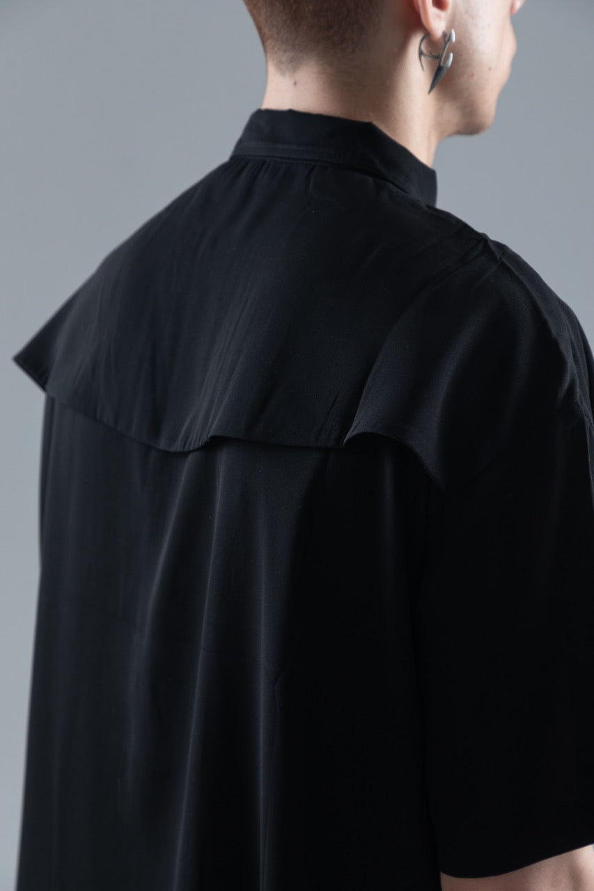 HALF SLEEVE ZIP SHIRT