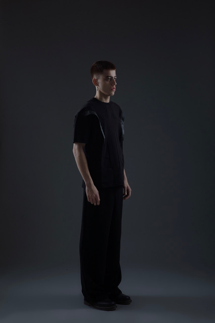 BLACK PANELLED TEE WITH LEATHER ACCENTS