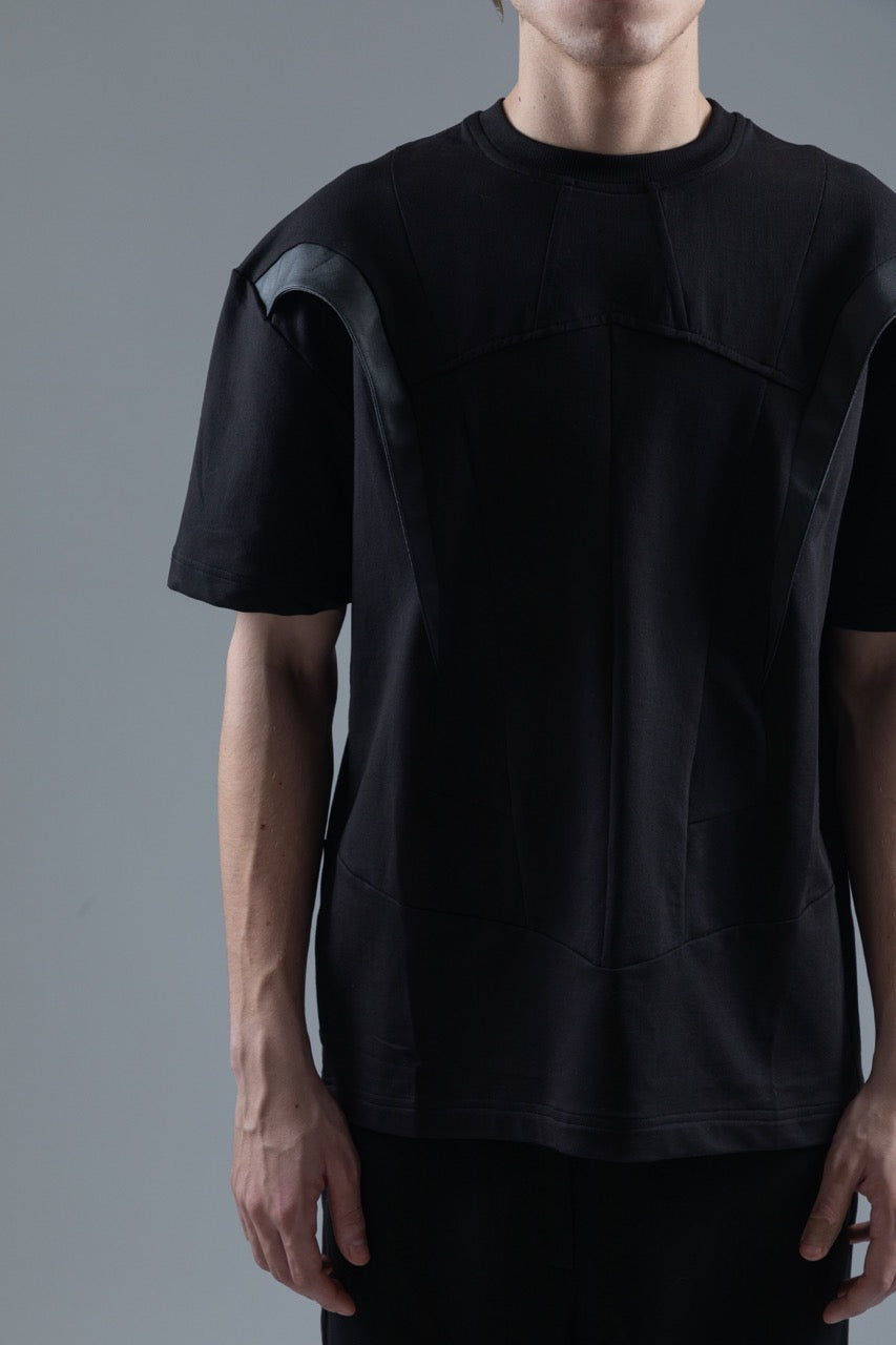 BLACK PANELLED TEE WITH LEATHER ACCENTS