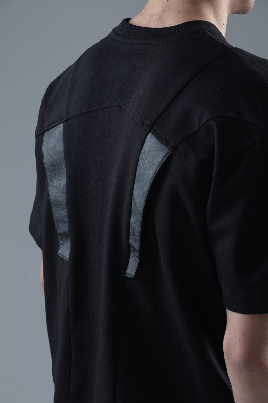 BLACK PANELLED TEE WITH LEATHER ACCENTS