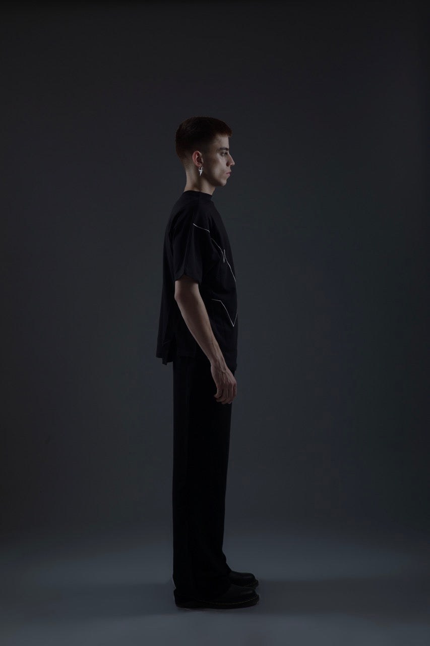 MONO PIPED TEE BLACK