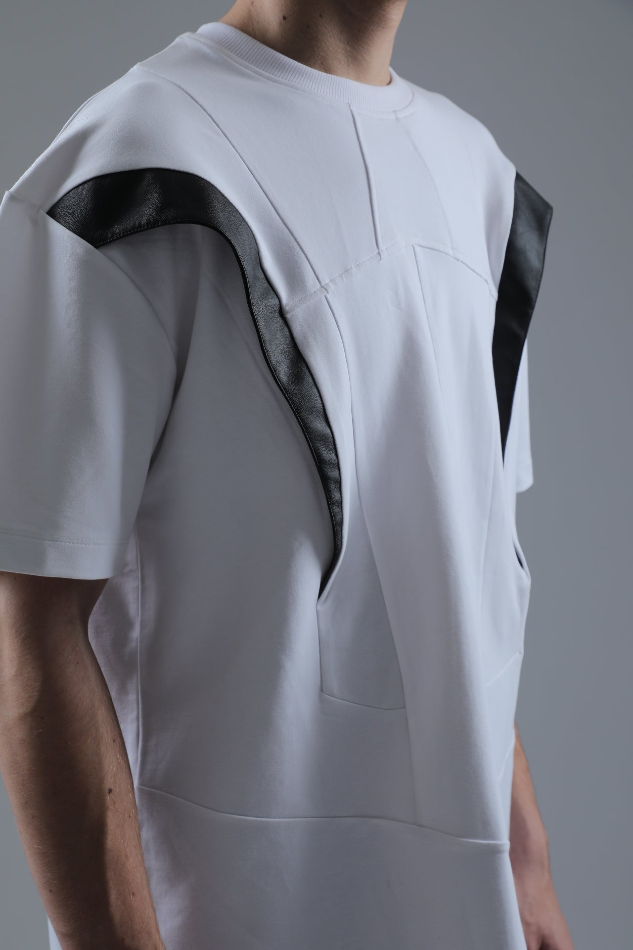 WHITE PANELLED TEE WITH LEATHER ACCENTS