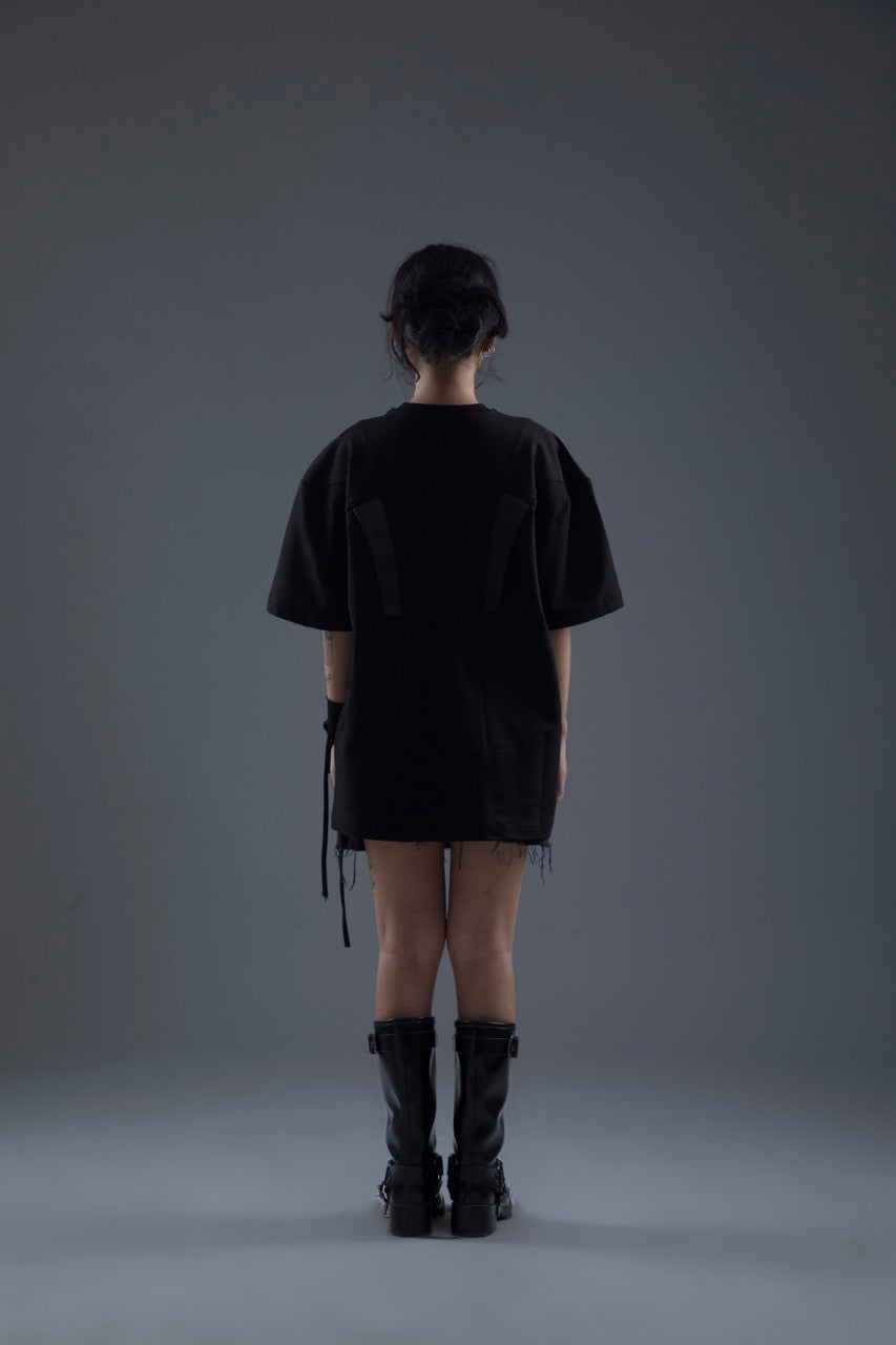 BLACK PANELLED TEE WITH LEATHER ACCENTS