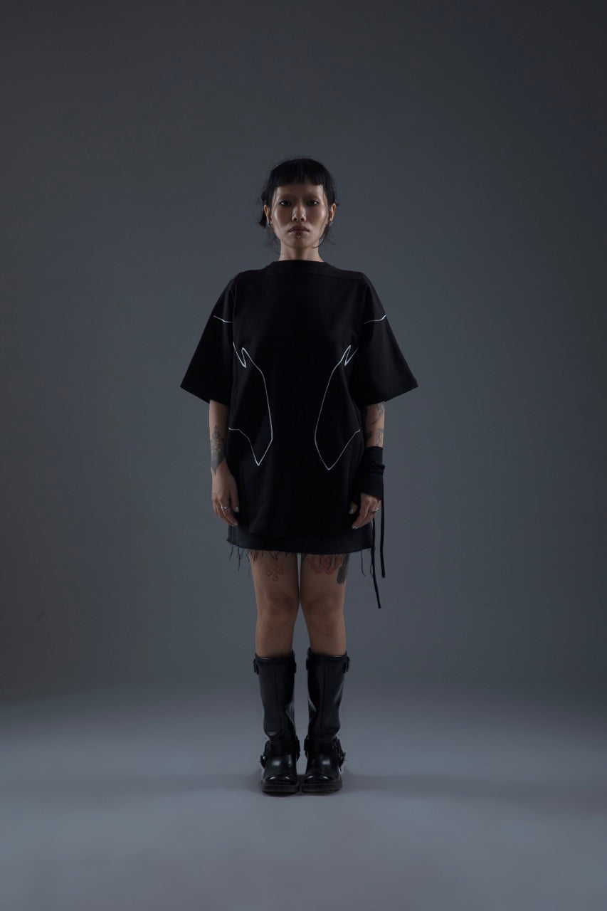 MONO PIPED TEE BLACK