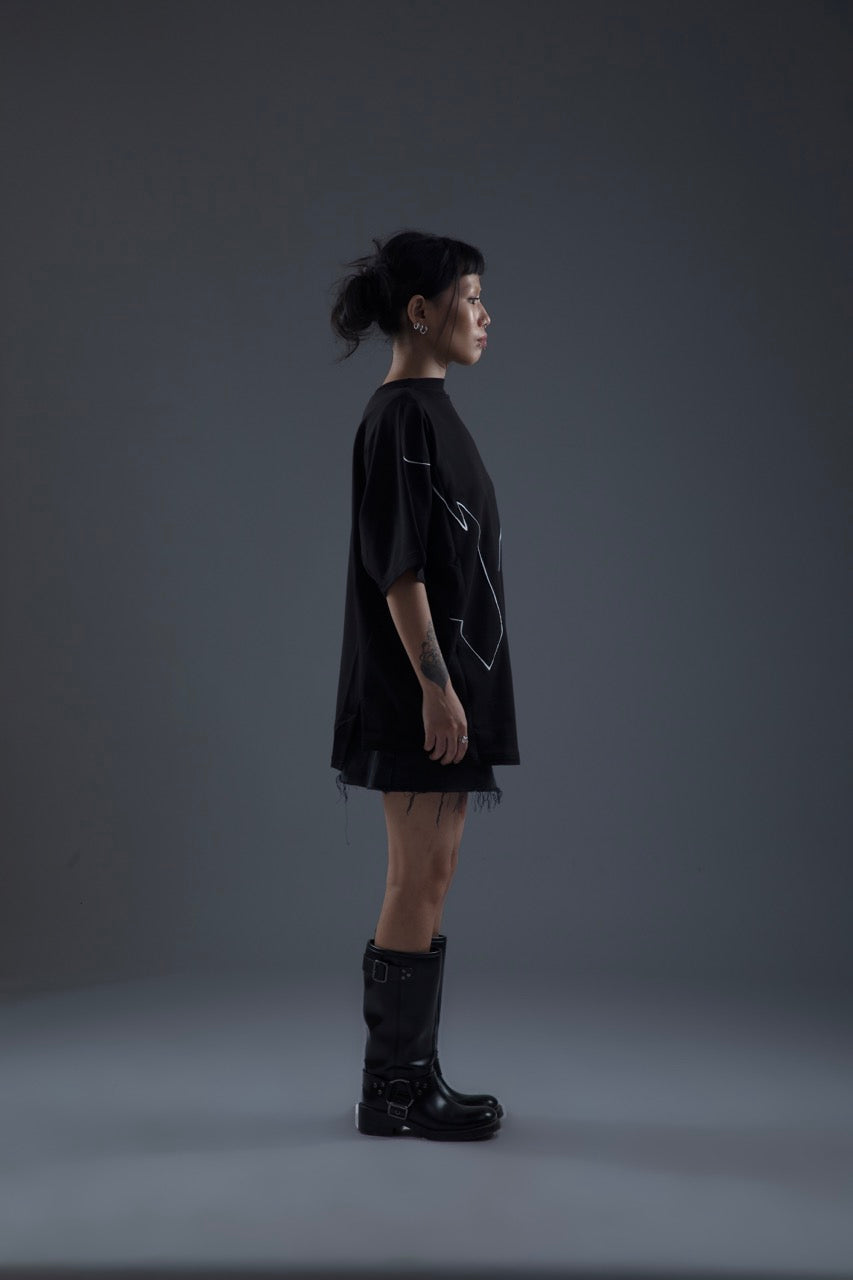 MONO PIPED TEE BLACK