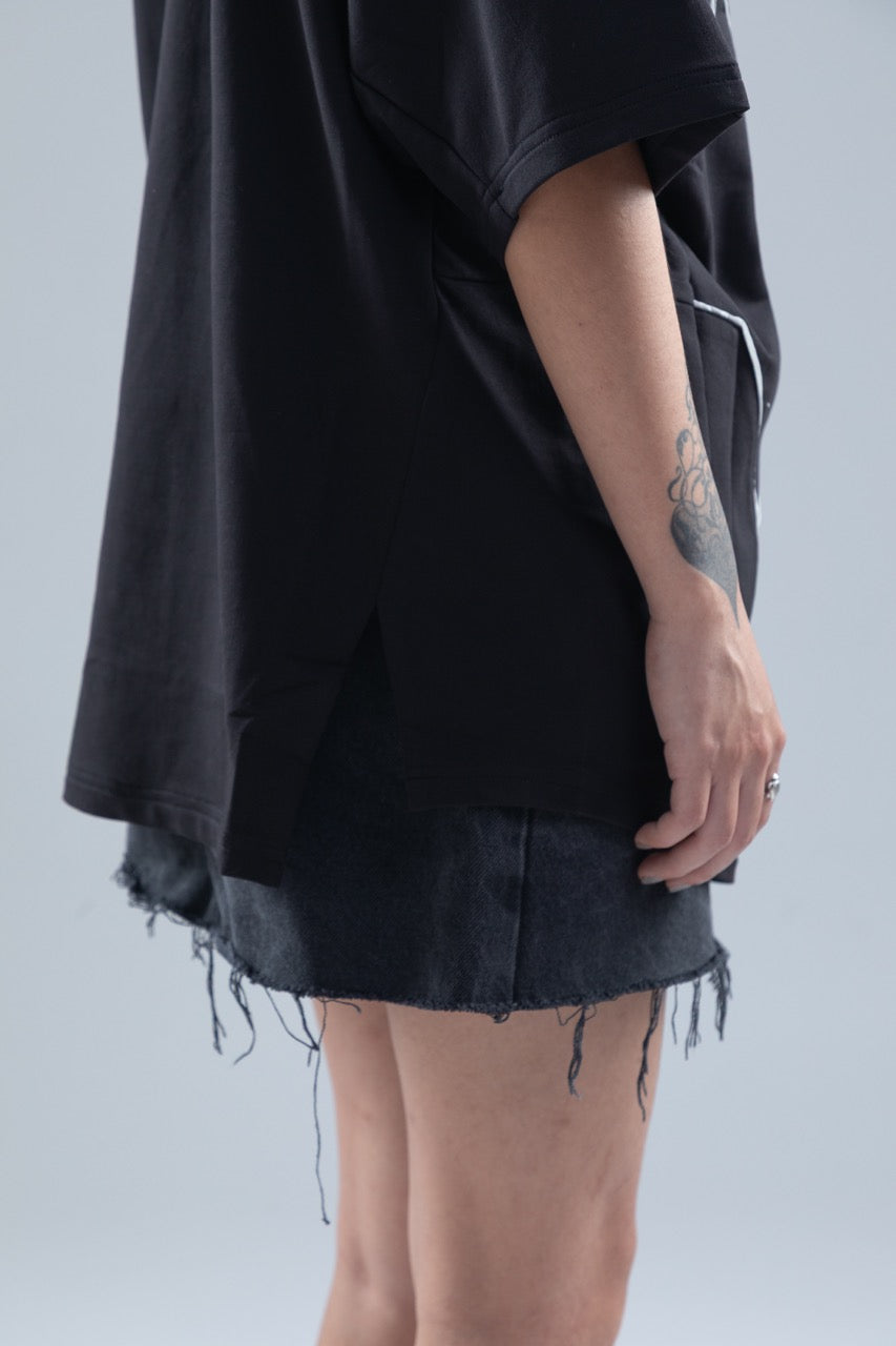 MONO PIPED TEE BLACK