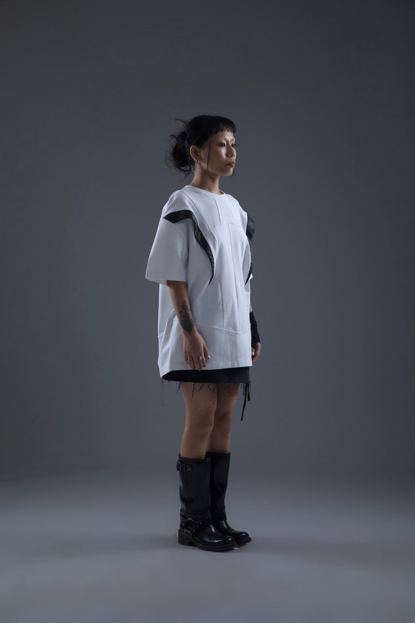 WHITE PANELLED TEE WITH LEATHER ACCENTS