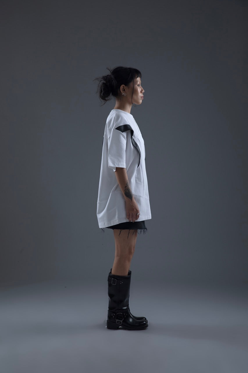 WHITE PANELLED TEE WITH LEATHER ACCENTS