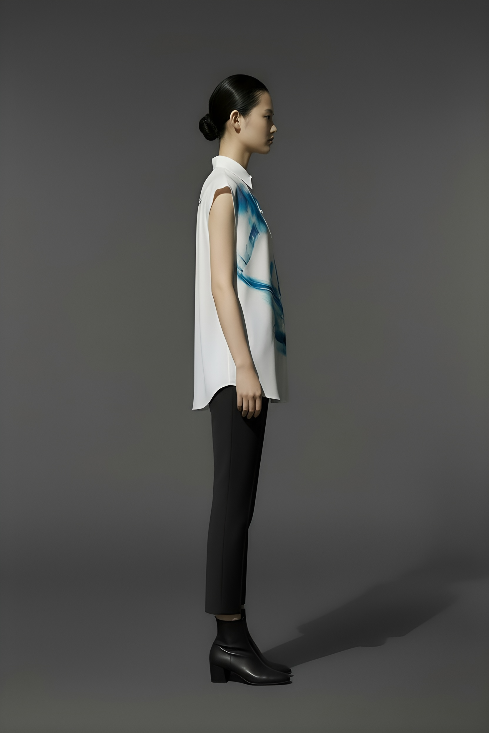 CUT SLEEVES ABSTRACT SHIRT