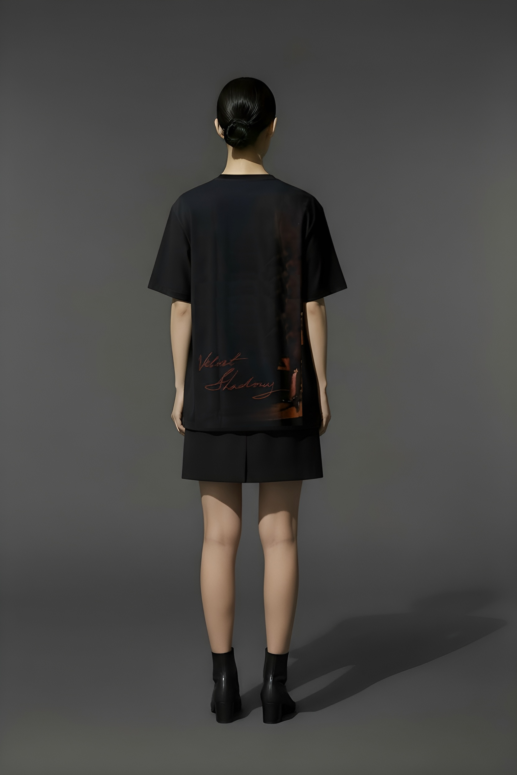 VELVET SHADOWS TEE