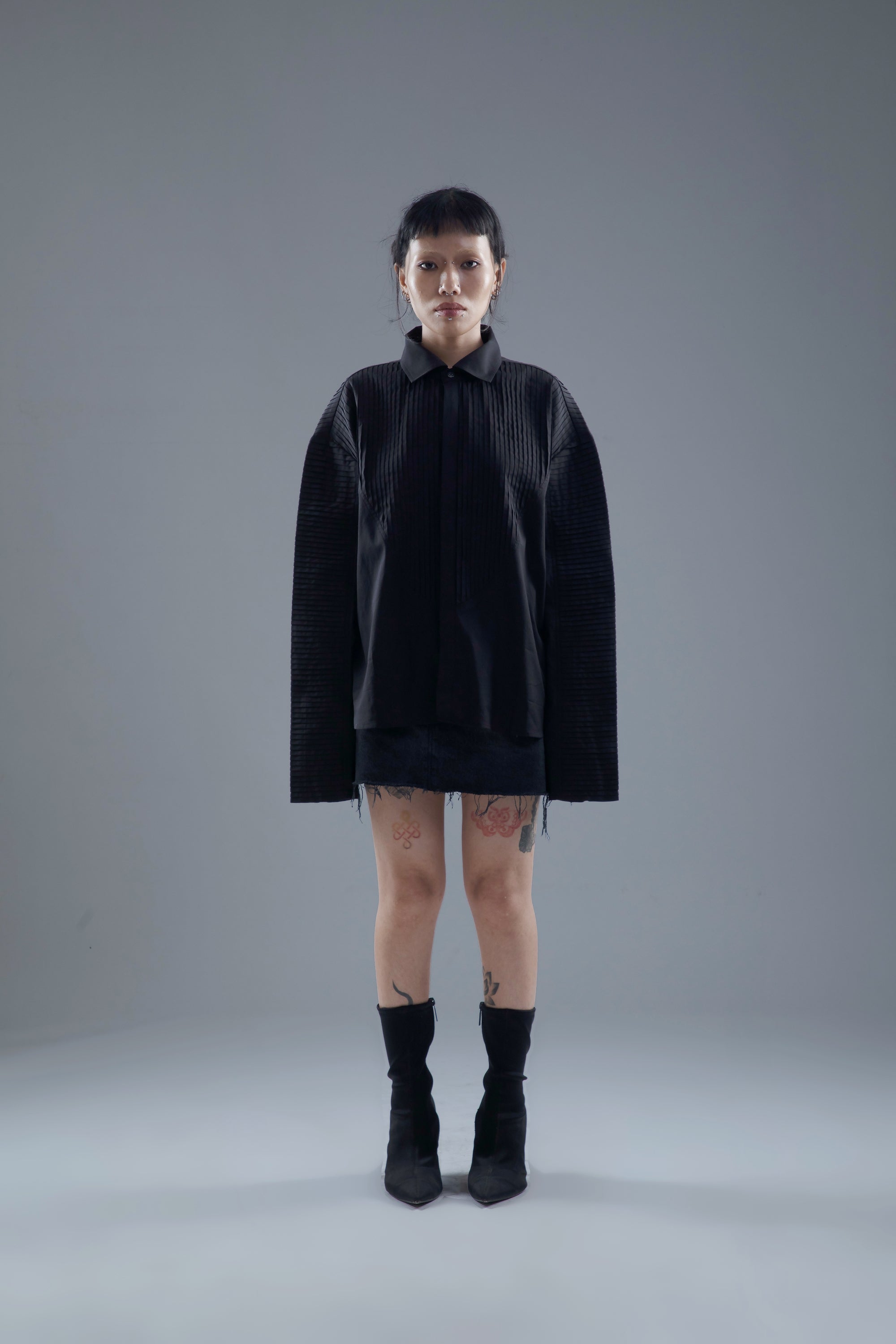 DROP SHOULDER PLEATED SHIRT