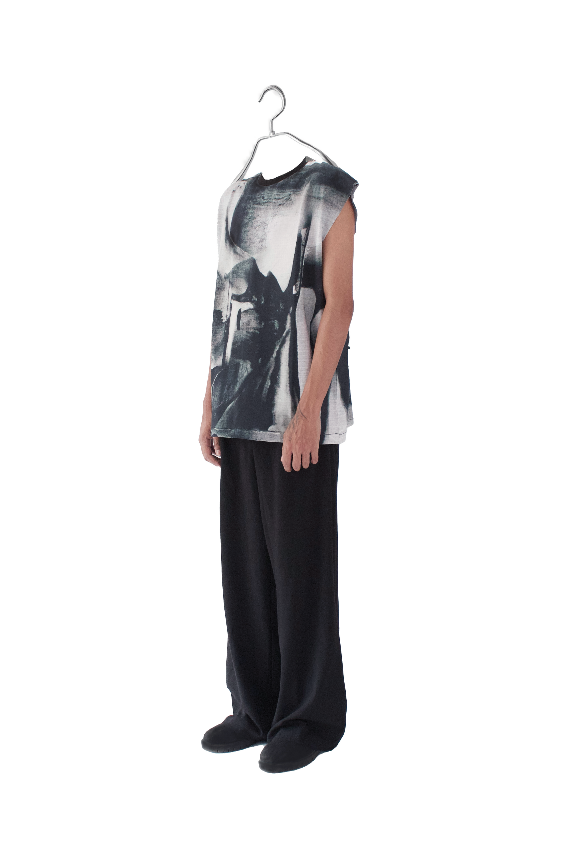 Abstract Tee