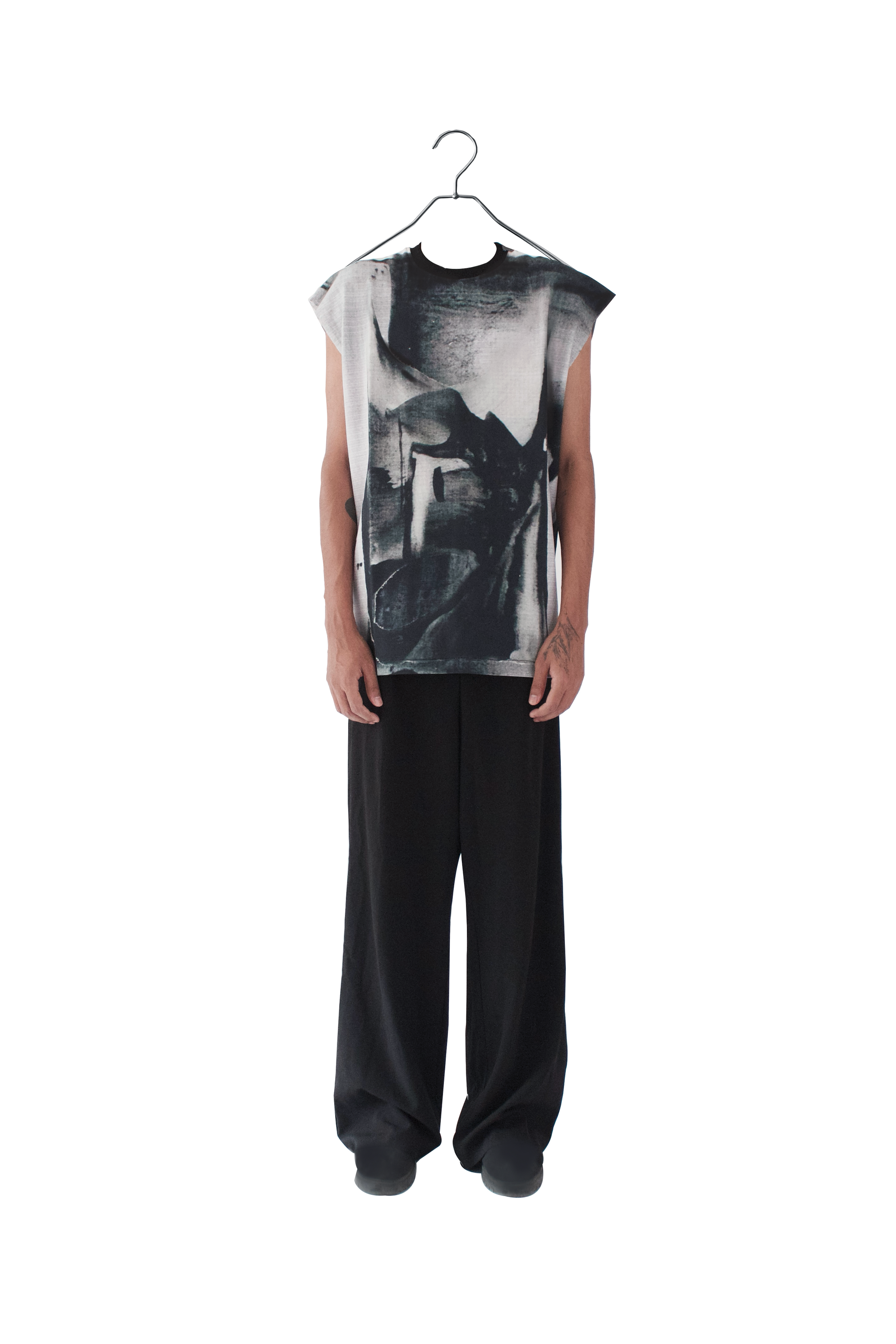 Abstract Tee